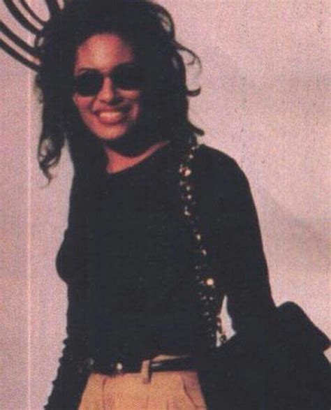 selena quintanilla chanel bag|selena quintanilla before fame.